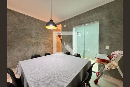 Casa à venda com 156m², 3 quartos e 3 vagas Casa à venda com 156m², 3 quartos e 3 vagasCopa