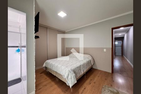 Casa à venda com 156m², 3 quartos e 3 vagas Casa à venda com 156m², 3 quartos e 3 vagasSuite