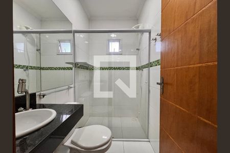 Casa à venda com 156m², 3 quartos e 3 vagas Casa à venda com 156m², 3 quartos e 3 vagasBanheiro