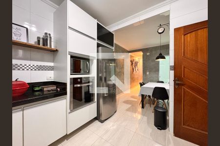 Casa à venda com 156m², 3 quartos e 3 vagas Casa à venda com 156m², 3 quartos e 3 vagasCozinha