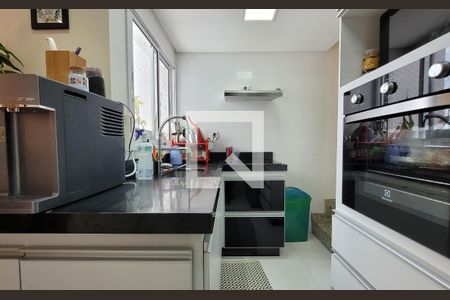 Apartamento à venda com 126m², 2 quartos e 2 vagasCozinha