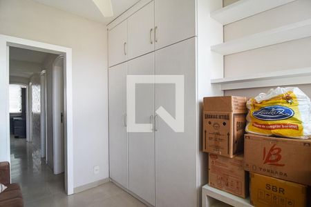 Apartamento à venda com 180m², 4 quartos e 1 vaga Apartamento à venda com 180m², 4 quartos e 1 vagaQuarto 3