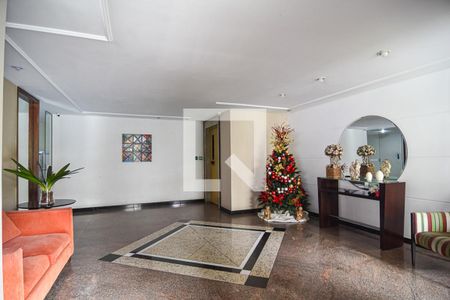 Apartamento à venda com 180m², 4 quartos e 1 vaga Apartamento à venda com 180m², 4 quartos e 1 vagaÁrea comum