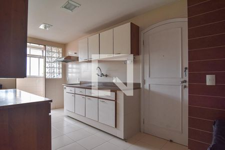 Apartamento à venda com 180m², 4 quartos e 1 vaga Apartamento à venda com 180m², 4 quartos e 1 vagaCozinha
