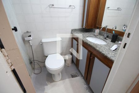 Apartamento à venda com 115m², 4 quartos e 2 vagasBanheiro Social
