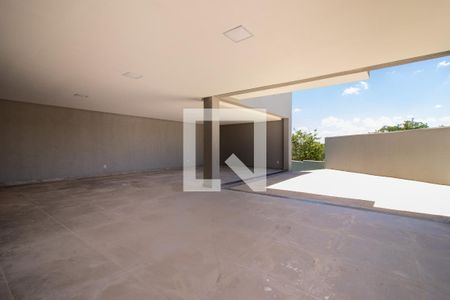 Casa de condomínio à venda com 580m², 5 quartos e 7 vagasGaragem