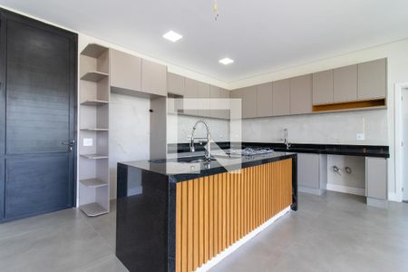 Casa de condomínio à venda com 580m², 5 quartos e 7 vagasCozinha