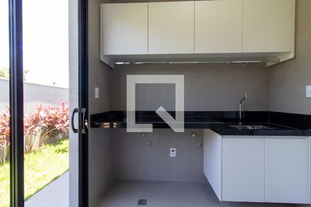 Casa de condomínio à venda com 580m², 5 quartos e 7 vagasCozinha