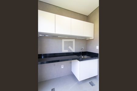 Casa de condomínio à venda com 580m², 5 quartos e 7 vagasCozinha