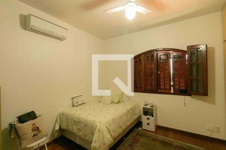 Casa à venda com 354m², 4 quartos e 1 vagaQuarto 3 Suíte