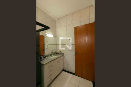 Casa à venda com 354m², 4 quartos e 1 vagaBanheiro da Suíte