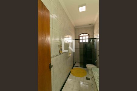 Casa à venda com 354m², 4 quartos e 1 vagaBanheiro Social 2