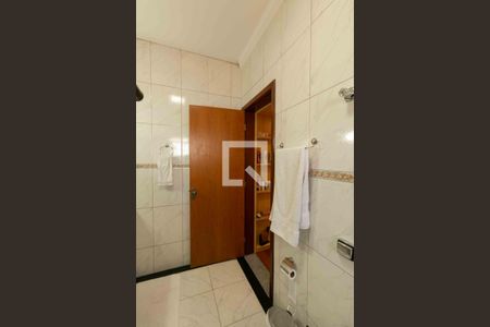 Casa à venda com 354m², 4 quartos e 1 vagaBanheiro da Suíte