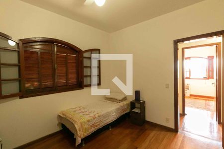 Casa à venda com 354m², 4 quartos e 1 vagaQuarto 4