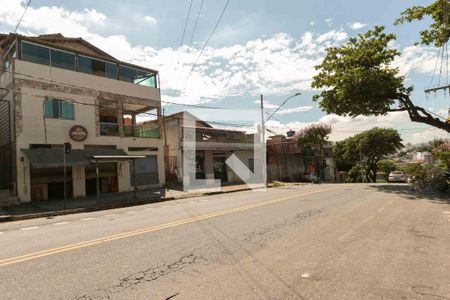 Casa à venda com 354m², 4 quartos e 1 vagaFachada