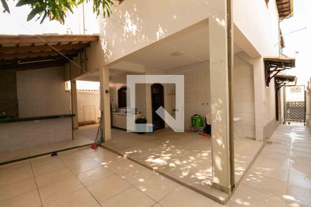 Casa à venda com 354m², 4 quartos e 1 vagaÁrea Externa