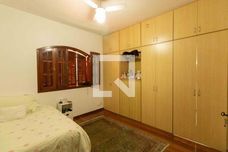 Casa à venda com 354m², 4 quartos e 1 vagaQuarto 3 Suíte