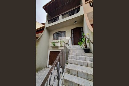 Casa à venda com 225m², 3 quartos e 5 vagas Casa à venda com 225m², 3 quartos e 5 vagasGaragem