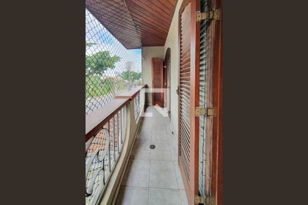 Casa à venda com 225m², 3 quartos e 5 vagas Casa à venda com 225m², 3 quartos e 5 vagasVaranda do quarto 3 e 4