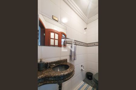 Casa à venda com 225m², 3 quartos e 5 vagas Casa à venda com 225m², 3 quartos e 5 vagasLavabo