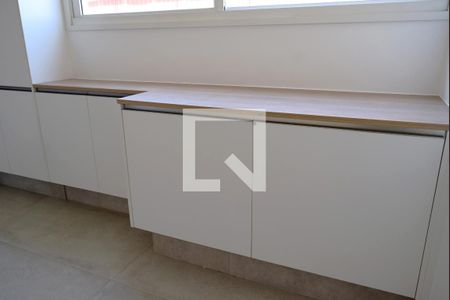 Apartamento à venda com 140m², 1 quarto e 1 vagaÁrea de Serviço