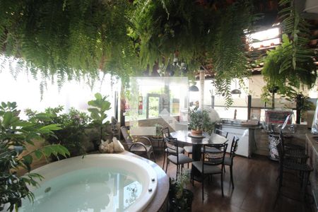 Apartamento à venda com 200m², 4 quartos e 2 vagasTerraço 