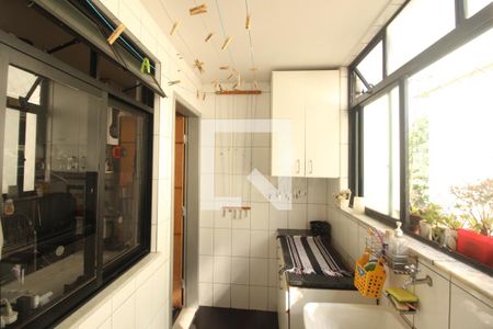 Apartamento à venda com 200m², 4 quartos e 2 vagasÁrea de serviço 