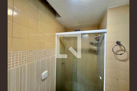 Apartamento à venda com 58m², 2 quartos e 1 vaga Apartamento à venda com 58m², 2 quartos e 1 vagaBanheiro Social