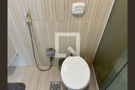 Apartamento à venda com 58m², 2 quartos e 1 vaga Apartamento à venda com 58m², 2 quartos e 1 vagaBanheiro Social