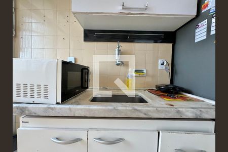 Apartamento à venda com 58m², 2 quartos e 1 vaga Apartamento à venda com 58m², 2 quartos e 1 vagaCozinha e Área de Serviço