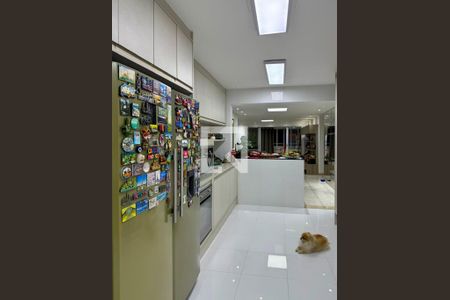 Apartamento à venda com 141m², 3 quartos e 2 vagas Apartamento à venda com 141m², 3 quartos e 2 vagasCozinha