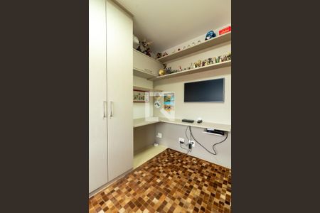 Apartamento à venda com 141m², 3 quartos e 2 vagas Apartamento à venda com 141m², 3 quartos e 2 vagasQuarto Suíte 1