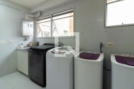 Apartamento à venda com 141m², 3 quartos e 2 vagas Apartamento à venda com 141m², 3 quartos e 2 vagasÁrea de Serviço