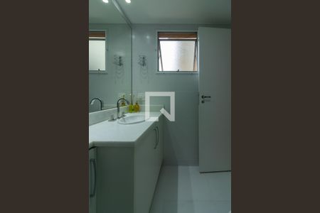 Apartamento à venda com 141m², 3 quartos e 2 vagas Apartamento à venda com 141m², 3 quartos e 2 vagasBanheiro da Suíte 3