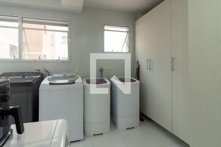 Apartamento à venda com 141m², 3 quartos e 2 vagas Apartamento à venda com 141m², 3 quartos e 2 vagasÁrea de Serviço