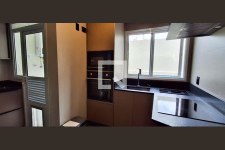 Apartamento à venda com 86m², 2 quartos e 2 vagas Apartamento à venda com 86m², 2 quartos e 2 vagasCozinha