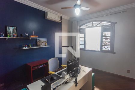 Casa à venda com 315m², 4 quartos e 2 vagas Casa à venda com 315m², 4 quartos e 2 vagasQuarto 3 no 2° Pavimento