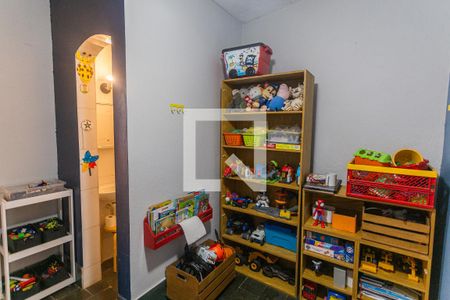 Casa à venda com 315m², 4 quartos e 2 vagas Casa à venda com 315m², 4 quartos e 2 vagasBrinquedoteca