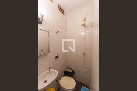 Casa à venda com 315m², 4 quartos e 2 vagas Casa à venda com 315m², 4 quartos e 2 vagasBanheiro da Brinquedoteca