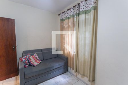 Casa à venda com 315m², 4 quartos e 2 vagas Casa à venda com 315m², 4 quartos e 2 vagasEscritório