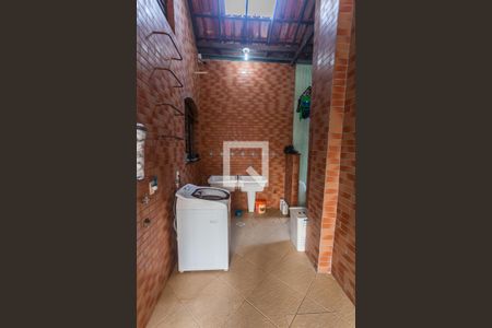 Casa à venda com 315m², 4 quartos e 2 vagas Casa à venda com 315m², 4 quartos e 2 vagasÁrea de Serviço