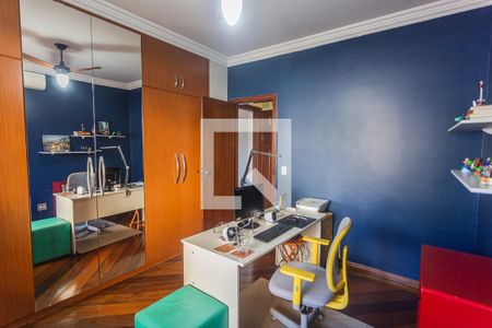 Casa à venda com 315m², 4 quartos e 2 vagas Casa à venda com 315m², 4 quartos e 2 vagasQuarto 3 no 2° Pavimento