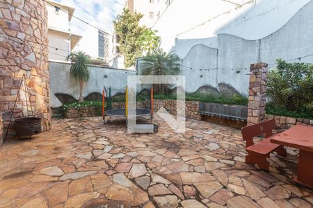 Casa à venda com 315m², 4 quartos e 2 vagas Casa à venda com 315m², 4 quartos e 2 vagasEspaço Gourmet/Quintal