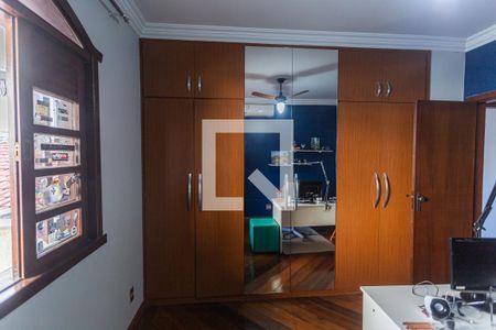 Casa à venda com 315m², 4 quartos e 2 vagas Casa à venda com 315m², 4 quartos e 2 vagasArmário do Quarto 3 no 2° Pavimento