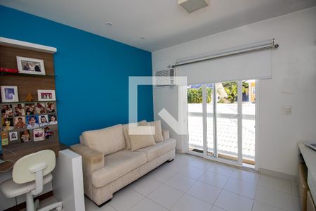 Casa de condomínio à venda com 660m², 4 quartos e 2 vagas Casa de condomínio à venda com 660m², 4 quartos e 2 vagasQuarto 4