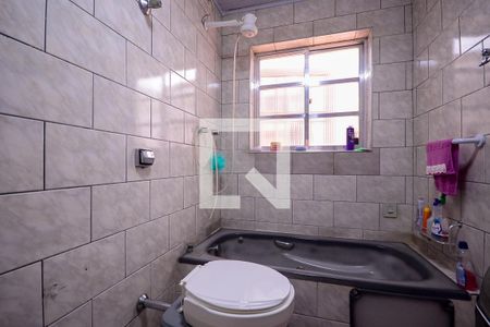 Casa à venda com 198m², 3 quartos e 2 vagas Casa à venda com 198m², 3 quartos e 2 vagasBanheiro Social