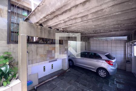 Casa à venda com 198m², 3 quartos e 2 vagas Casa à venda com 198m², 3 quartos e 2 vagasGaragem