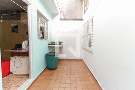 Casa à venda com 135m², 2 quartos e 1 vaga Casa à venda com 135m², 2 quartos e 1 vagaQuintal