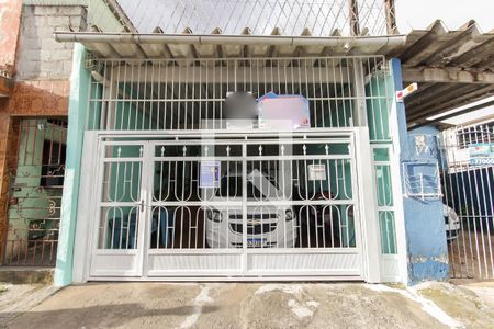 Casa à venda com 135m², 2 quartos e 1 vaga Casa à venda com 135m², 2 quartos e 1 vagaFachada