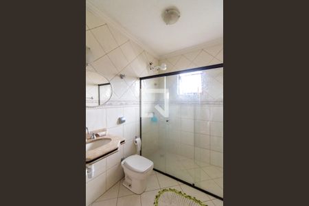 Casa à venda com 261m², 4 quartos e 8 vagas Casa à venda com 261m², 4 quartos e 8 vagasBanheiro